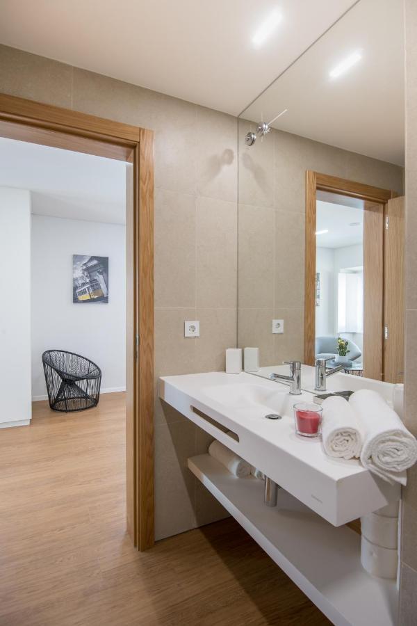 Vista Lisboa Guest Apartments ألمادا المظهر الخارجي الصورة