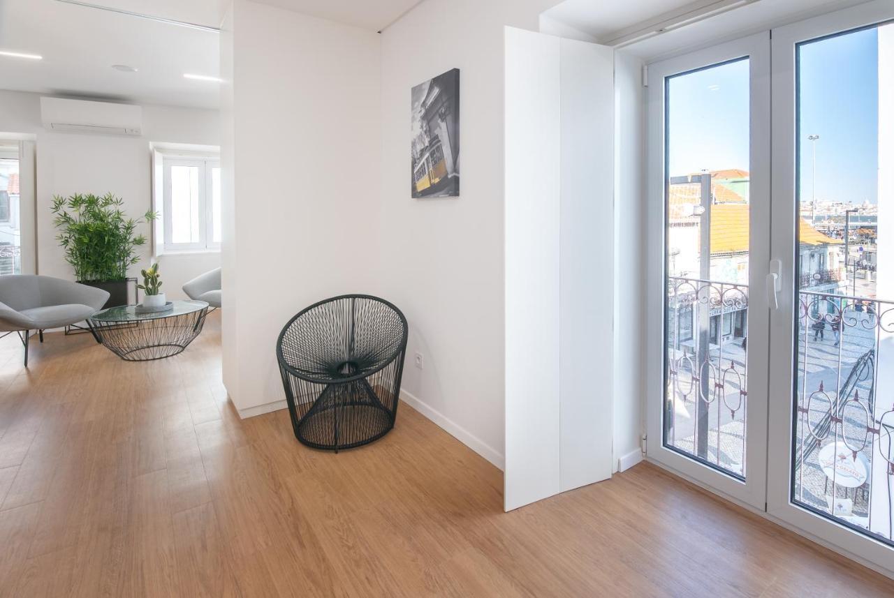 Vista Lisboa Guest Apartments ألمادا المظهر الخارجي الصورة